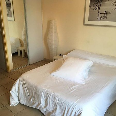 Logis Hotel Le Clos Saint Loup Bram Eksteriør billede