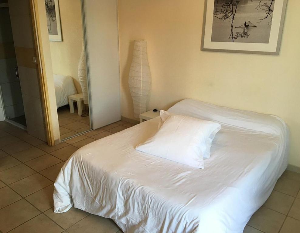 Logis Hotel Le Clos Saint Loup Bram Eksteriør billede