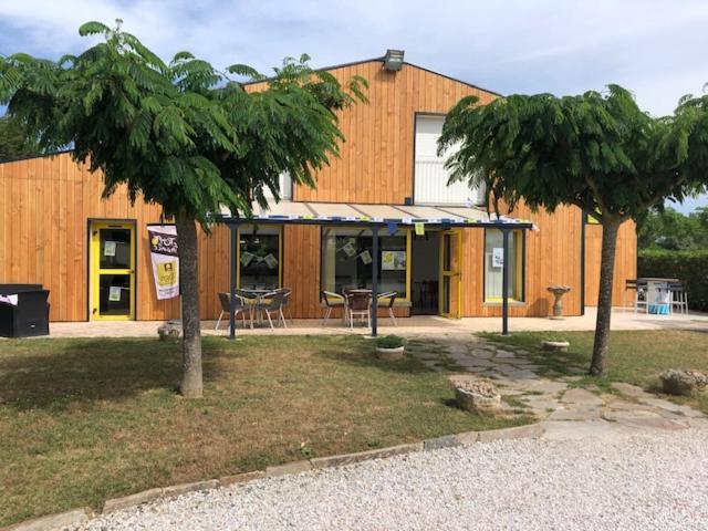 Logis Hotel Le Clos Saint Loup Bram Eksteriør billede